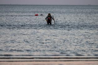 Operativo de limpieza en la playa Ramírez por celebración de I