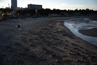 Operativo de limpieza en la playa Ramírez por celebración de I