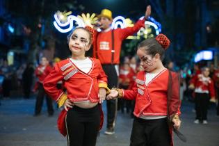 Corso barrial en la calle Soriano entre Río Negro y Ciudadela