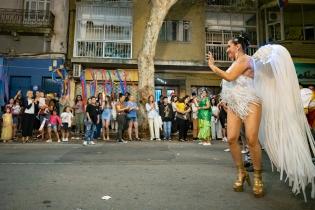 Corso barrial en la calle Soriano entre Río Negro y Ciudadela