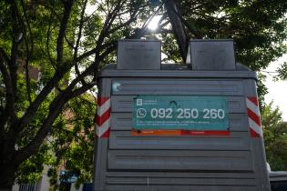 20250227dicimouyplr0009.jpg Reubicación de contenedores por asunción presidencial