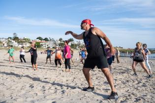 Lanzamiento de la temporada de Playas al Atardecer en Playa de l