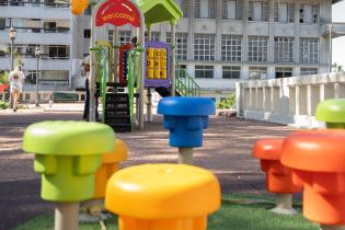  Juegos infantiles en la plaza Tomas Gomensoro 