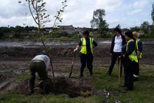 20250411dicimouyit3209.jpg Jornada de plantación en humedal del arroyo Pantanoso , 11 de