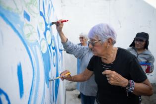 20250506dicimouyjmr1376.jpg Mural en el centro diurno para personas mayores