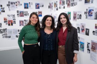 20250508dicimouyjmr1970.jpg Inauguración de la exposición "El color de la memoria" en el S