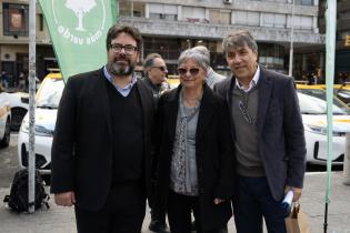 20250521dicimouyvc0061.jpg Presentación de taxis electricos y reconocimiento de Udecoot
