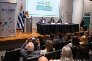 20250523dicimouyvc0012.jpg Lanzamiento del curso Destino RUNAEV