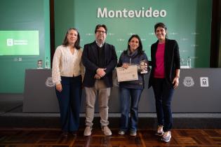Entrega de sello Montevideo más verde más