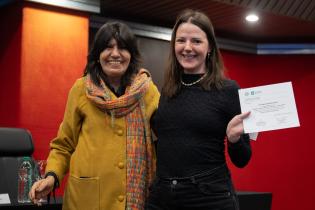 20250612dicimouyvc0040.jpg Entrega de certificados del curso de idioma español para person