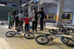 20250706ugemimouyap0103.jpg Escuelita de BMX en el Espacio Modelo