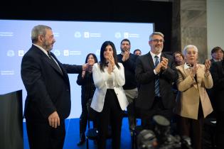 20250710dicimouyjmr4245.jpg Ceremonia de transmisión de mando del intendente de Montevideo