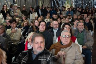 Asunción de la alcaldesa del Municipio E, Mercedes Ruiz