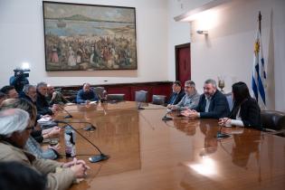 Intendente Mario Bergara se reúne con representantes de Adeom