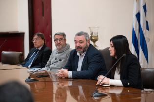 Intendente Mario Bergara se reúne con representantes de Adeom