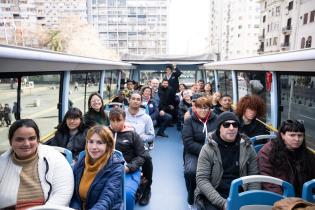 20250730dicimouypd0015-2.jpg Integrantes del Movimiento Tacurú participan de paseo en Bus Tu