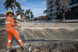 20250731dicimouyjmr5842.jpg Avance de obras viales en Av. Dr. Luis Alberto de Herrera