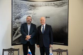 El Intendente Mario Bergara se reúne con Alexey Isakov, embajad