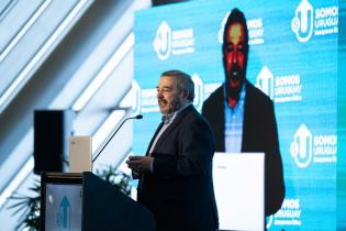 Intendente Mario Bergara, expone su visión sobre la gestión, l