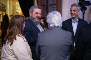 El Intendente Mario Bergara expone en actividad de ADM "Hablemos