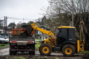 Operativo de limpieza de cursos de agua en Casabó