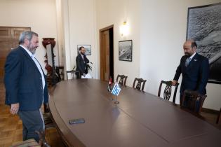 El intendente Mario Bergara se reúne con el embajador de Emirat