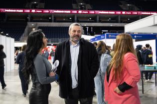 Intendente Mario Bergara, recorre la Expo Educate