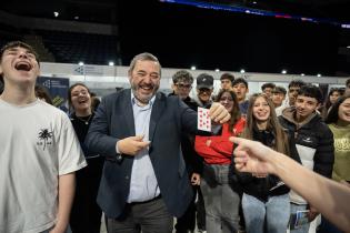 Intendente Mario Bergara, recorre la Expo Educate