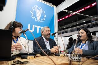 Intendente Mario Bergara, recorre la Expo Educate