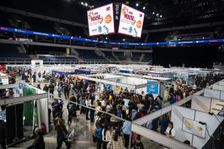 Intendente Mario Bergara, recorre la Expo Educate