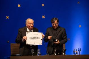  Intendente Mario Bergara participa en la ceremonia de entrega d