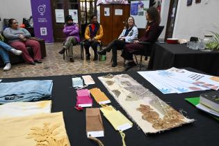 Cierre del taller "El atuendo" en centro Resuena