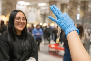 Latitud Ciencia en el Atrio de la Intendencia