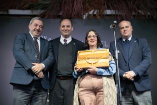Intendente de Montevideo Mario Bergara, participa en el corte de