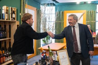Intendente de Montevideo Mario Bergara, participa en el corte de