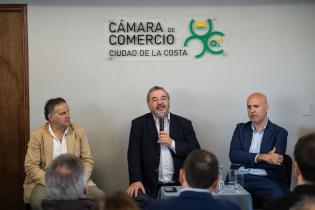 20250911dicimouypd7680.jpg Intendente Mario Bergara, participa en el desayuno de trabajo '