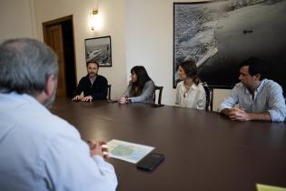 20250915dicimouyjmr0485.jpg Intendente Mario Bergara, se reúne con representantes de Merca