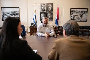 20250915dicimouypd6897.jpg Intendente de Montevideo Mario Bergara, se reúne con el alcalde