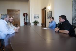  Intendente Mario Bergara, se reúne con el cura Juan Andrés Ve