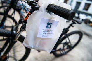20250922dicimouypd8797.jpg Entrega de kit de luces y timbres para bicicletas