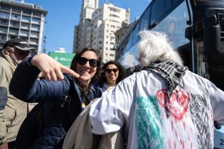 Paseo en bus turístico de ONG "Cooperativa Sumando Opciones"