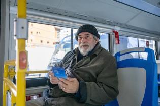 Paseo en bus turístico de ONG "Cooperativa Sumando Opciones"