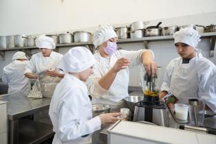 20251001dicimouyit3918.jpg Taller de alimentación saludable para adolescentes de Cocina Ur