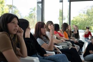 Encuentro con adolescencias por Congreso de Infancias y Adolesce