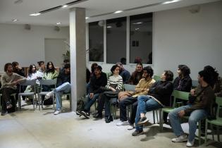 20251006dicimouyjmr6076.jpg Reunión informativa de Música por Movida Joven
