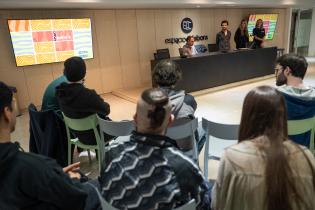 20251006dicimouyjmr6086.jpg Reunión informativa de Música por Movida Joven