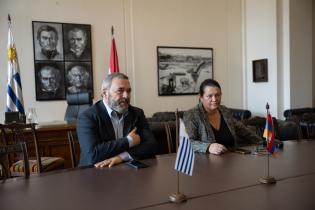 Intendente Mario Bergara, recibe a Mariam Gevorgyan, embajadora 