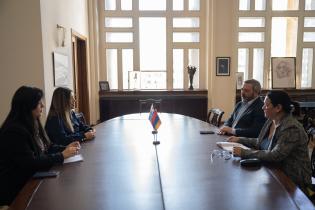 Intendente Mario Bergara, recibe a Mariam Gevorgyan, embajadora 