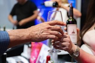 20251016dicimouyit8769.jpg Lanzamiento de Vinos del Estadio