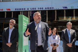 Intendente Mario Bergara, participa de la presentación de ómni Intendente Mario Bergara, participa de la presentación de ómnibus eléctricos de la empresa CUCTSA